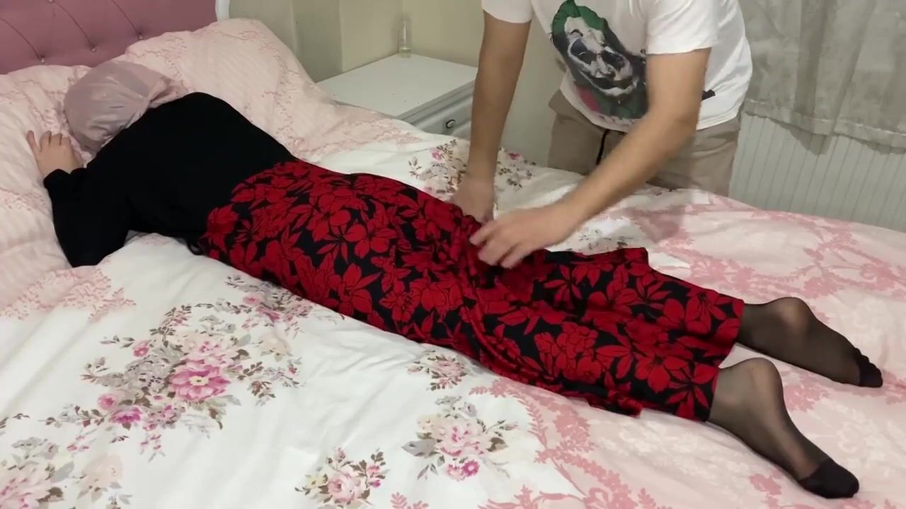 Türbanlı masaj keyifhane İfşa Videoları