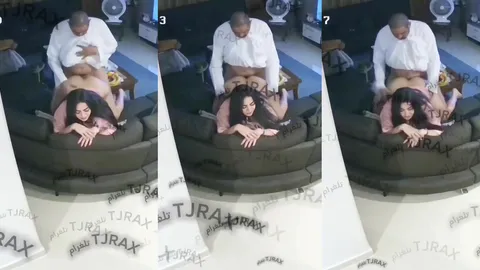 Zengin olgun adam büyük götlü genç karısını domaltıp sikiyor