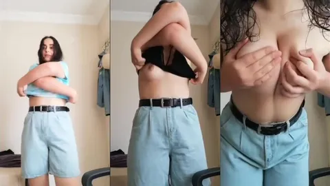 Bakire kız sevgilisi için tişört ve sütyenini çıkarıyor