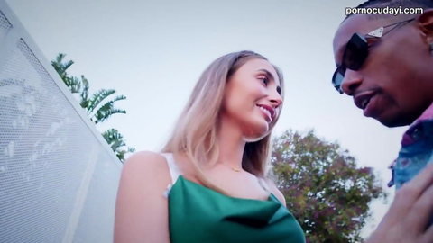 Lily Phillips İlk Kez 6 Dev Zenci’yi Aynı Anda Deniyor, Onları Durmaksızın Anüsüne Alıyor — Türkçe Altyazılı