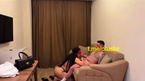 sarsılmaz dayının çaktığı yerli yabancı karışık orsbunlar sikişTürk amatör serisi
